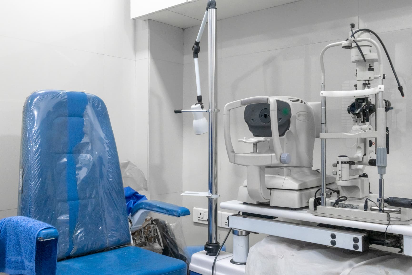 Diagnosing eye infections — Eye infection treatment clinic